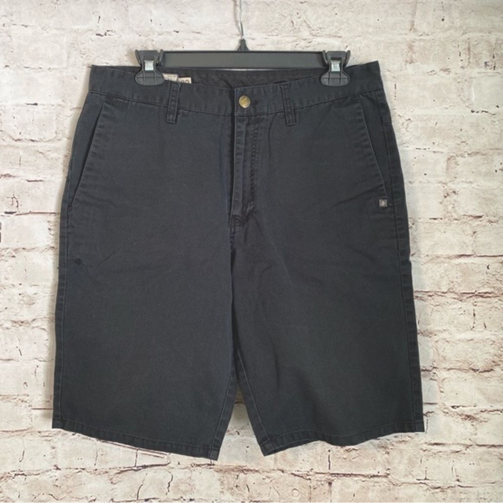 Volcom Black Chino Shorts Men’s Slash Pocket Mid Rise Size 32